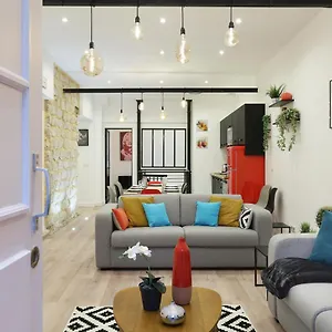 Pick A Flat's Upper Marais Apartments- Rue Du Faubourg Saint-martin Paris